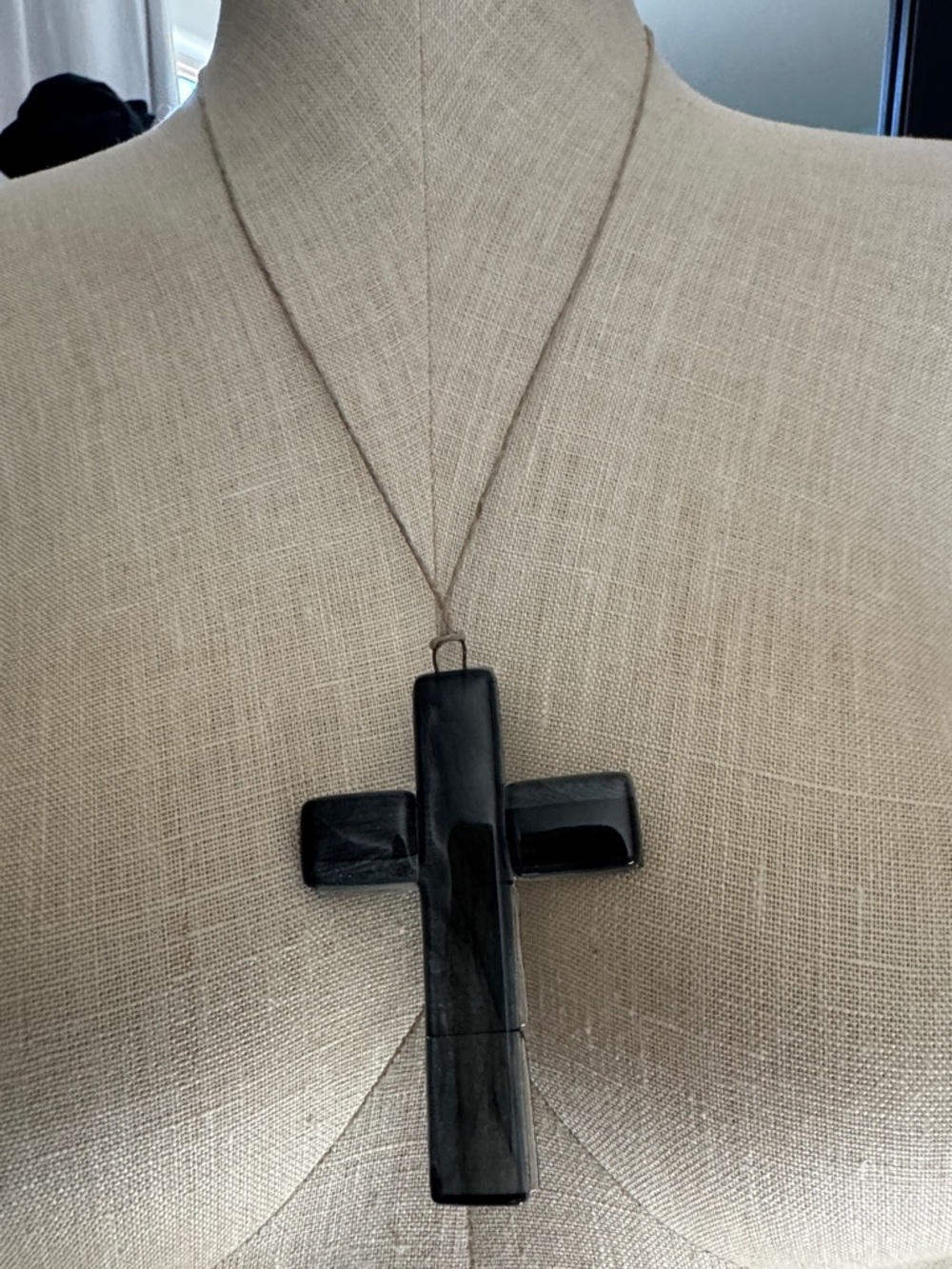 Beautiful Black Glass Cross Pendant Necklace